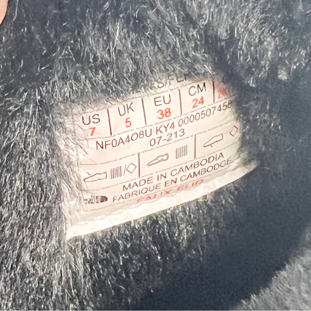 THE NORTH FACE Women's Thermoball Waterproof Pull-On Booties - Picture 13 of 14